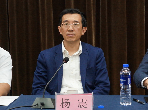 楊震.JPG