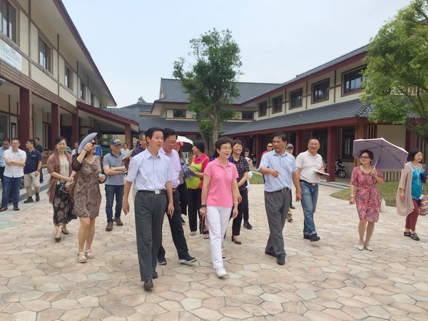 18-08-03農(nóng)工黨上海市委來蘇調(diào)研.jpg